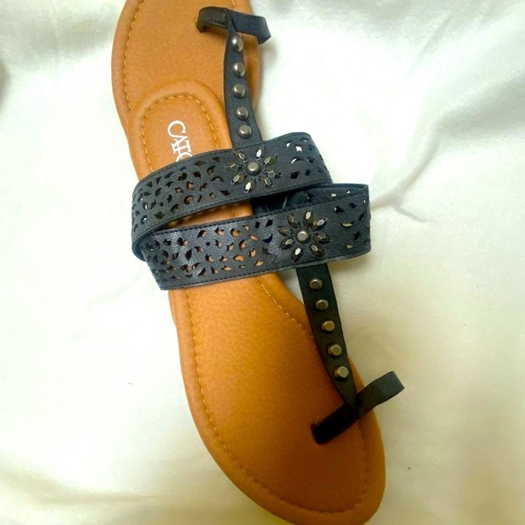 Cato Black Ring Toe Spudded Sandal - Picture 4 of 8
